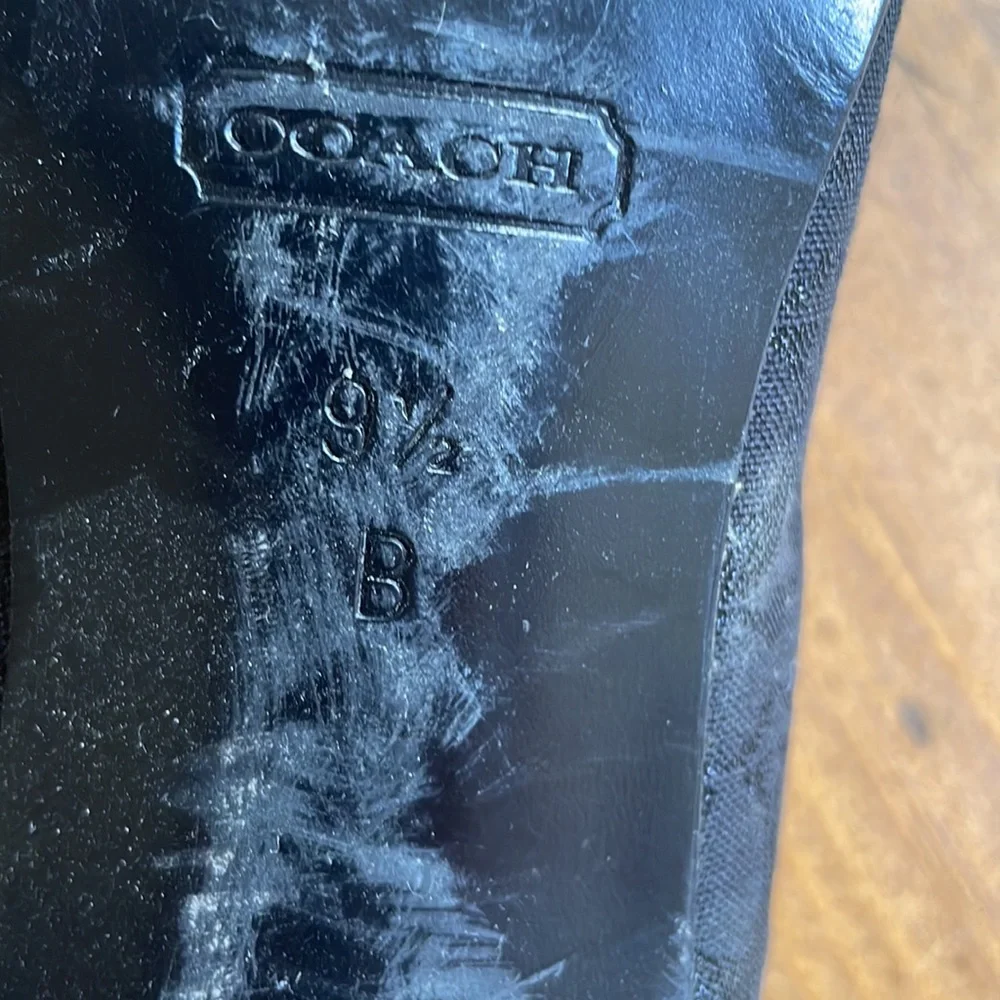 Coach Black Pumps - Gorgeous Logo Design! - Picture 6 of 10